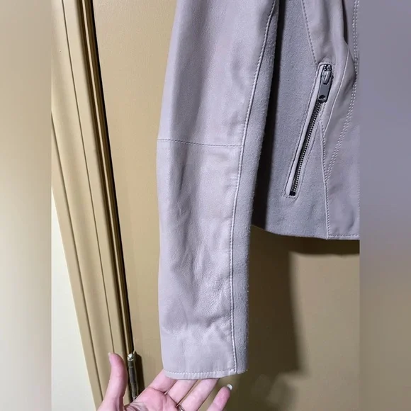 Andrew Marc New York Cream Real Leather Jacket - Picture 8 of 9